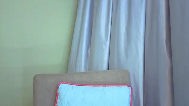 Snapshot of Tommas_Jhonson chatting on 07/15/26, 12:12 Tommas Jhonson online show from 07/15/26, 12:12