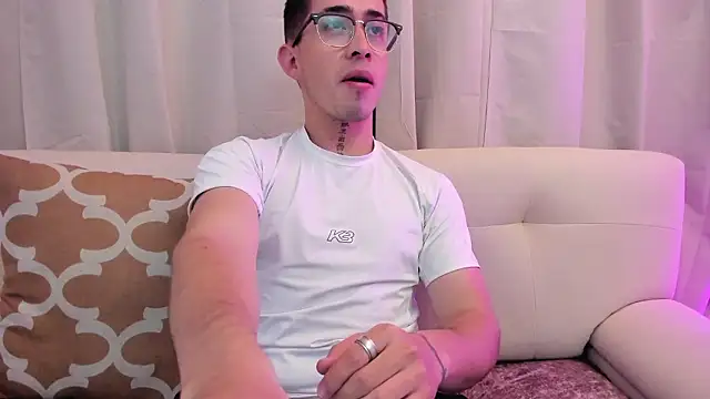 Tommas Jhonson online show from 02/17/26, 03:37