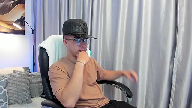 Tommas Jhonson online show from 03/26/26, 03:27