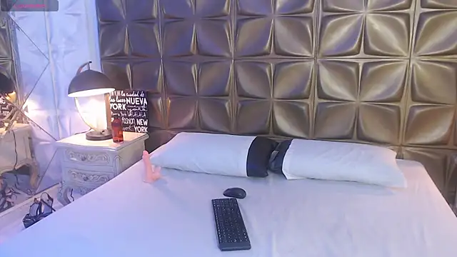 LunaJohns online show from 03/05/26, 12:13