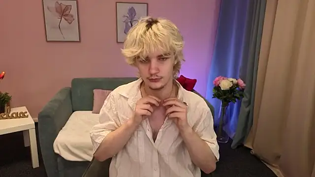 Snapshot of JameMiller chatting on 02/20/26, 09:06 JameMiller online show from 02/20/26, 09:06