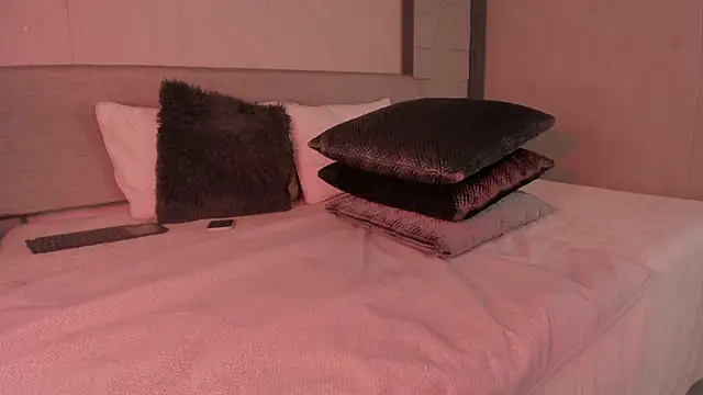 alicee clark  online show from 03/27/26, 12:52