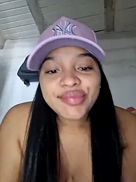 Snapshot of AnnaMil3J chatting on 02/18/26, 05:42 AnnaMil3J online show from 02/18/26, 05:42