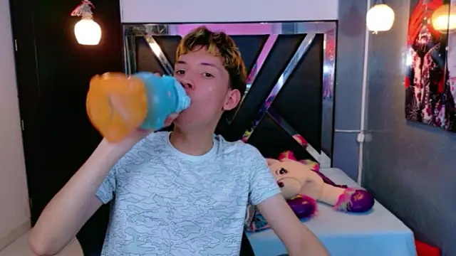 Liam Green1 online show from 02/27/26, 07:46