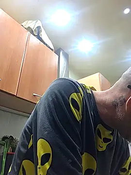 Snapshot of pareja47 chatting on 02/28/26, 01:27 pareja47 online show from 02/28/26, 01:27