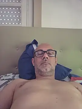pareja47 online show from 06/17/26, 10:03
