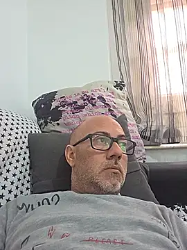 pareja47 online show from 05/14/26, 01:08