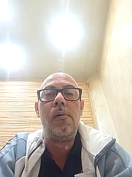 pareja47 online show from 04/26/26, 02:58