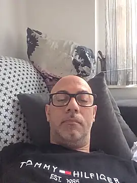 pareja47 online show from 06/02/26, 08:25