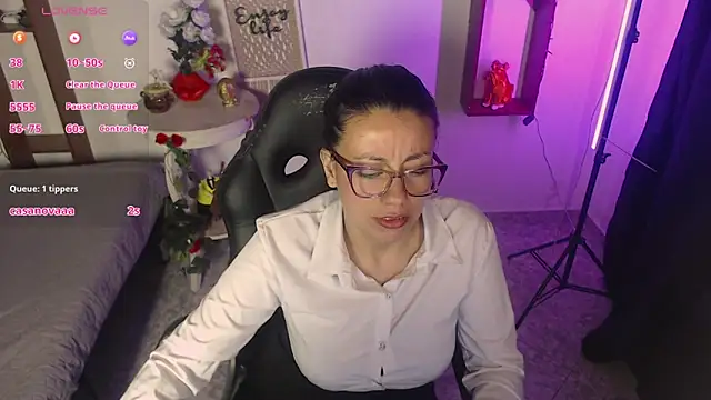 QueenRose94 online show from 04/09/26, 12:44