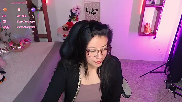 QueenRose94 online show from 03/17/26, 01:03