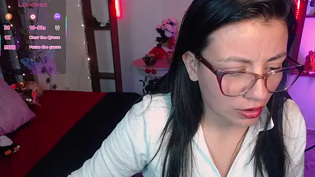 QueenRose94 online show from 03/10/26, 12:42