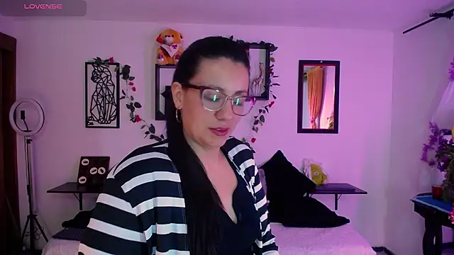 QueenRose94 online show from 03/06/26, 12:55