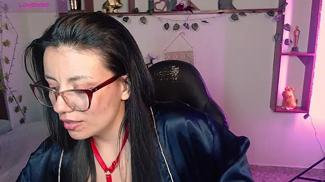 QueenRose94 online show from 04/01/26, 01:41