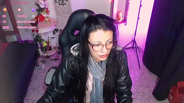 QueenRose94 online show from 03/13/26, 12:21