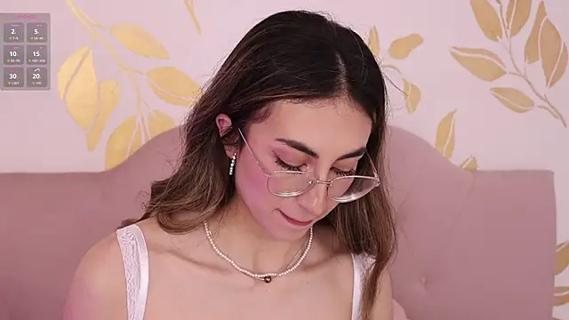 EmmaClark   online show from 03/06/26, 08:15