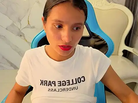 Snapshot of Cataleya23_a chatting on 04/09/26, 08:15 Cataleya23 a online show from 04/09/26, 08:15