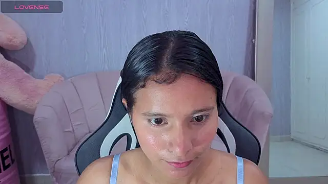 Snapshot of Cataleya23_a chatting on 02/08/26, 01:31 Cataleya23 a online show from 02/08/26, 01:31