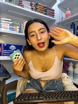 -BabyLuna online show from 03/31/26, 12:29