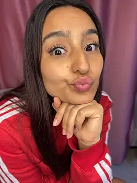 -BabyLuna online show from 03/28/26, 09:43