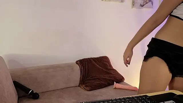 Snapshot of Scarlett_Walker05 chatting on 02/24/26, 01:45 Scarlett Walker05 online show from 02/24/26, 01:45