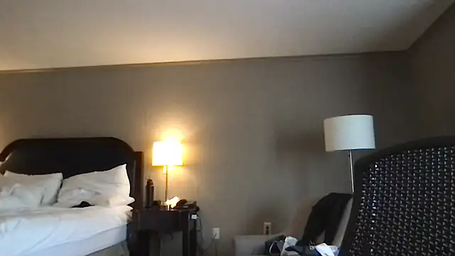 Snapshot of bisexualbeauty50 chatting on 02/25/26, 03:56 bisexualbeauty50 online show from 02/25/26, 03:56