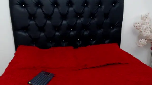 Kitty f00x online show from 02/12/26, 08:19