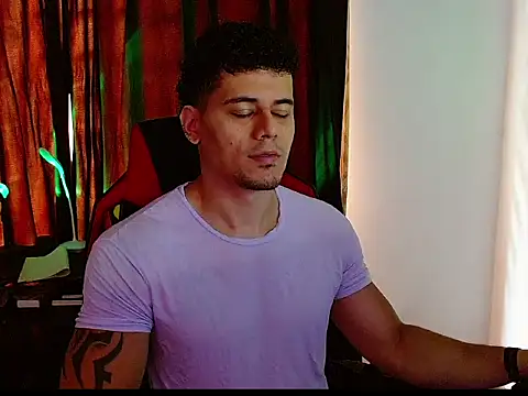 Snapshot of Logan0626 chatting on 02/13/26, 05:35 Logan0626 online show from 02/13/26, 05:35