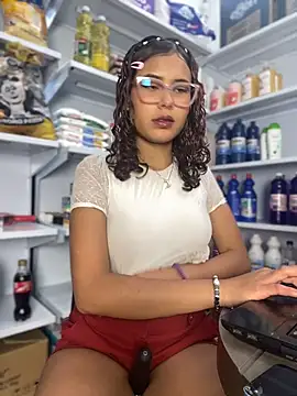 Rylia online show from 03/04/26, 02:14