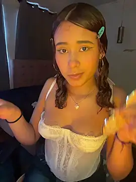 Rylia online show from 04/04/26, 02:12