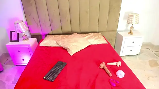 Alessiia Moon online show from 05/23/26, 01:21