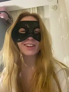 Snapshot of seluna_baby chatting on 02/21/26, 08:55 seluna baby online show from 02/21/26, 08:55