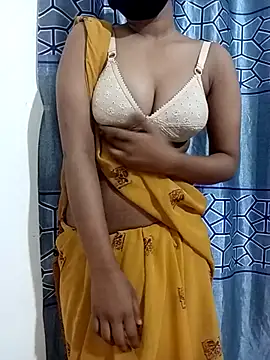 Snapshot of Cute_Queen_Noor chatting on 02/08/26, 07:11 Cute Queen Noor online show from 02/08/26, 07:11