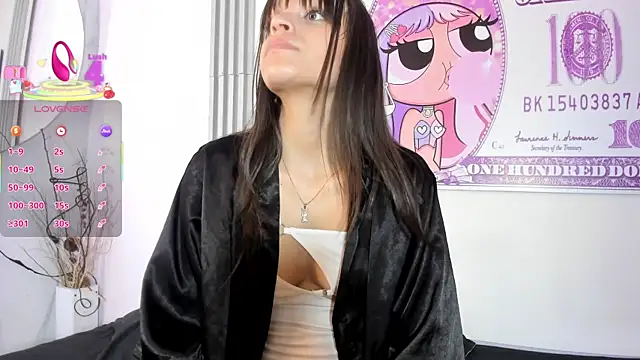 Snapshot of Kloe_skinny chatting on 02/23/26, 07:03 Kloe skinny online show from 02/23/26, 07:03