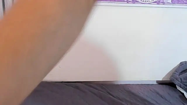 Snapshot of Kloe_skinny chatting on 02/10/26, 01:32 Kloe skinny online show from 02/10/26, 01:32