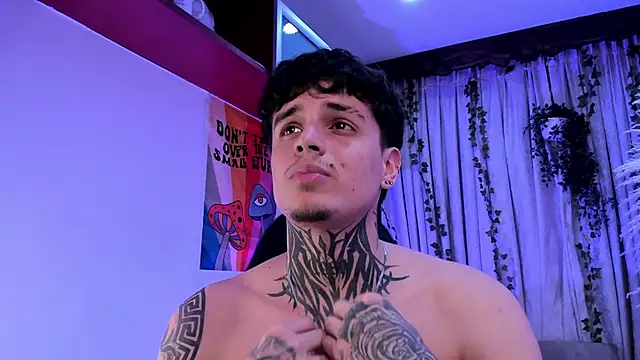 Declan-Foxx online show from 04/14/26, 04:28