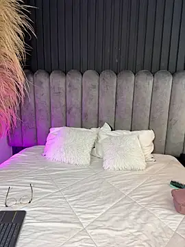 Nanda vixen  online show from 03/08/26, 08:01