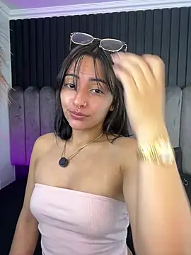 Nanda vixen  online show from 03/21/26, 08:46