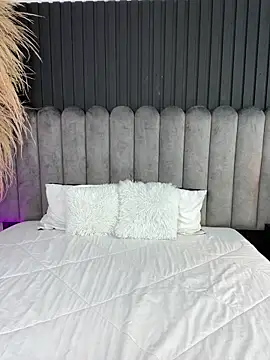 Nanda vixen  online show from 03/04/26, 08:55