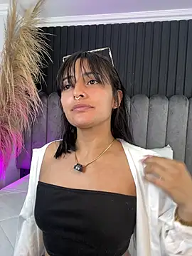 Nanda vixen  online show from 03/13/26, 08:36