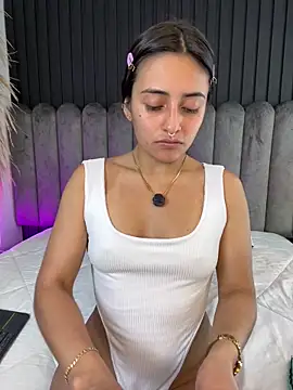 Nanda vixen  online show from 04/07/26, 11:28