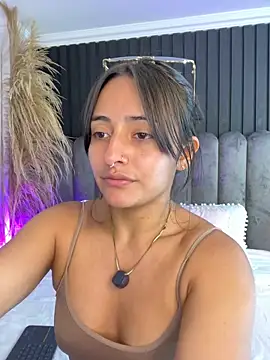 Nanda vixen  online show from 05/27/26, 08:05
