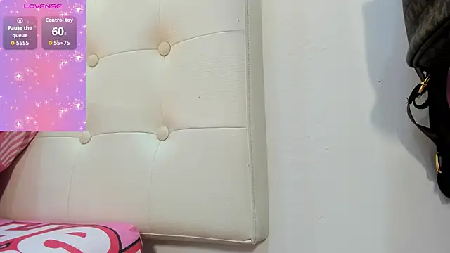 MiaEvans0 online show from 04/02/26, 03:02