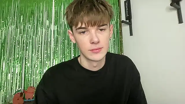 Snapshot of YourMilkyGuy chatting on 02/22/26, 06:09 YourMilkyGuy online show from 02/22/26, 06:09