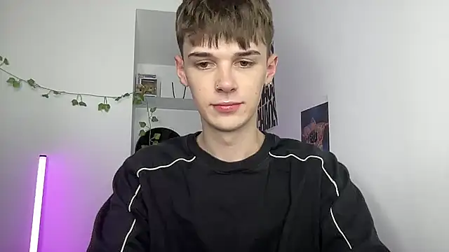YourMilkyGuy online show from 07/04/26, 05:39