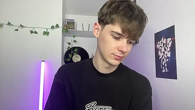 YourMilkyGuy online show from 04/05/26, 04:57