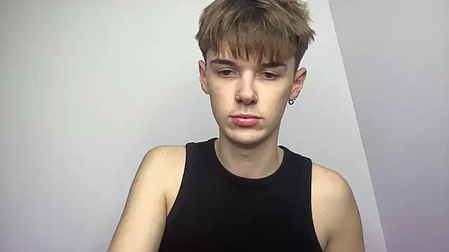 Snapshot of YourMilkyGuy chatting on 02/16/26, 04:16 YourMilkyGuy online show from 02/16/26, 04:16