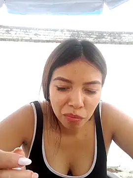 Snapshot of Ariana_Castillo__ chatting on 02/21/26, 05:26 Ariana Castillo online show from 02/21/26, 05:26