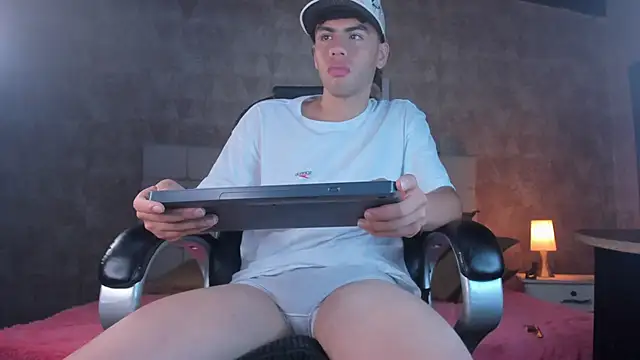 Milo Thompson online show from 02/07/26, 08:06