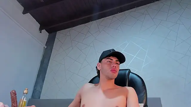 Milo Thompson online show from 04/09/26, 11:38